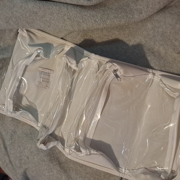 Travel Body Care Storage Toiletries - Picture 2 of 2